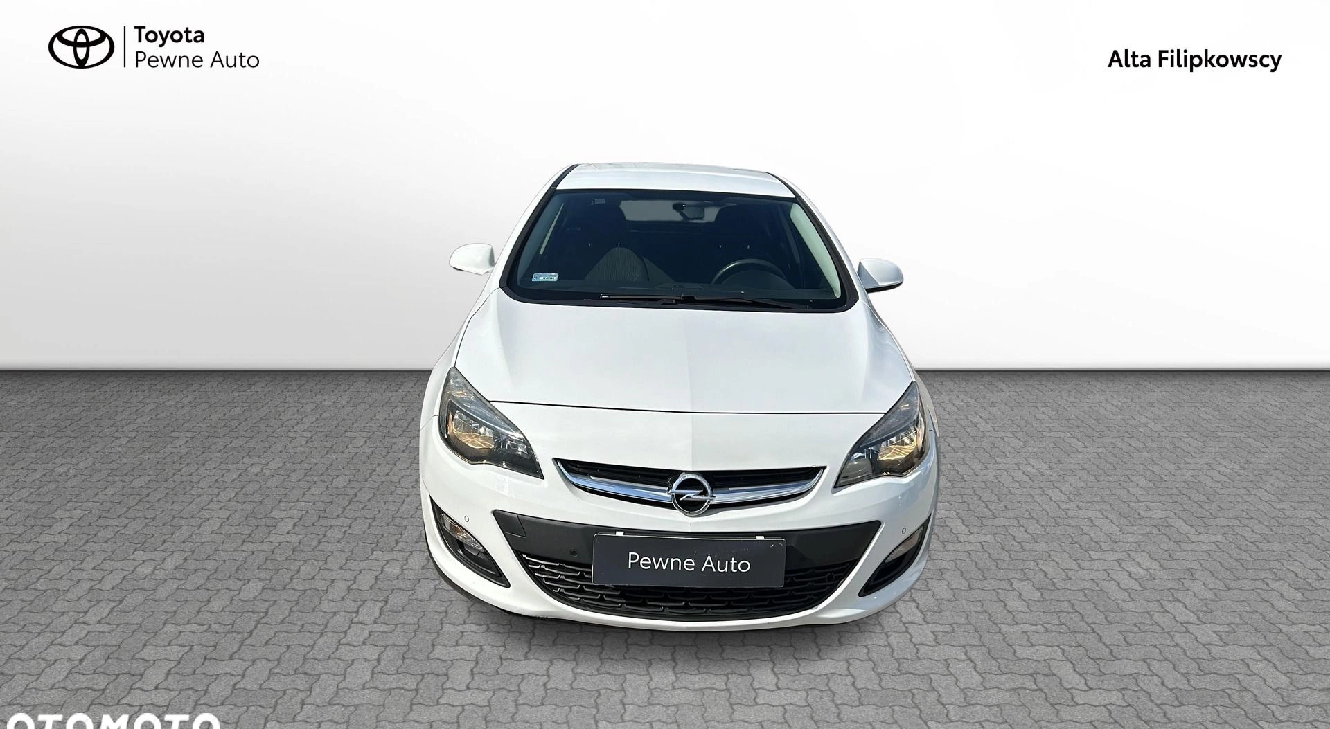 Opel Astra cena 25900 przebieg: 219214, rok produkcji 2012 z Żmigród małe 232